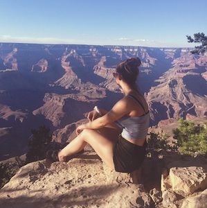 Meet your Posher, Aurora